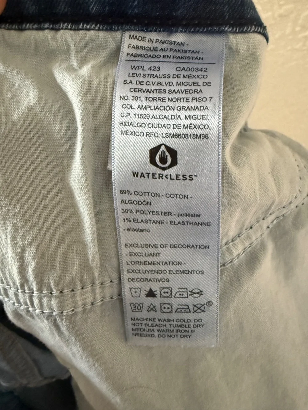 Signature by Levi Strauss signature by